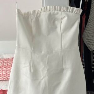 White Sleeveless Short Dress